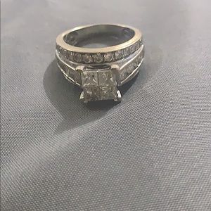 Authentic quad diamond engagement ring 3.5ct